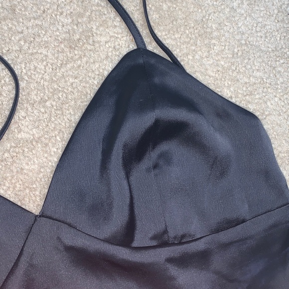 Black satin crop top - Picture 3 of 3